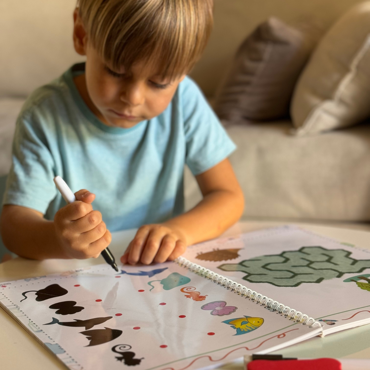 Curious Child 2 – Piš a smaž sešit pro výuku psaní, opakovaně použitelný (64 stran, 2–5 let)