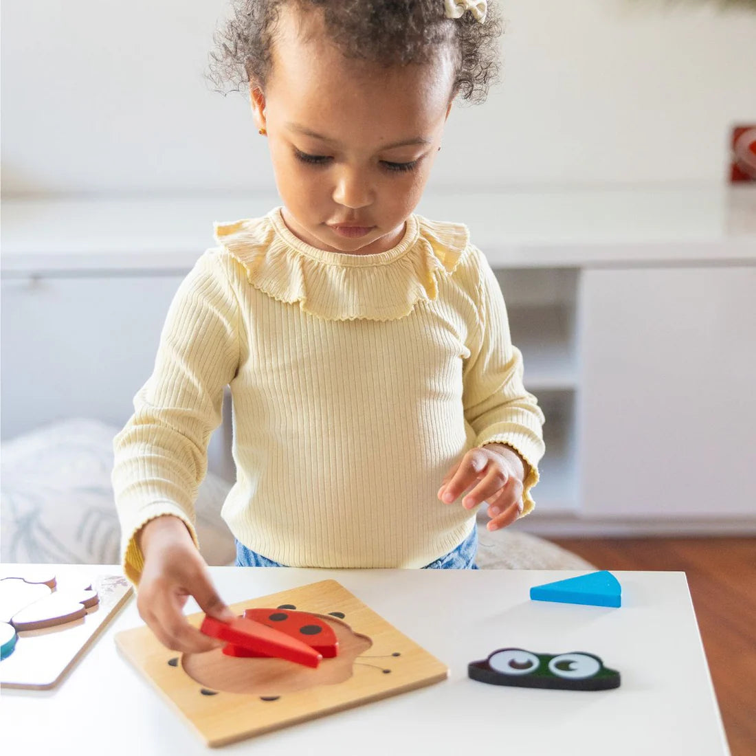 6 dřevěných montessori skládaček – Auta (od 6 měsíců)