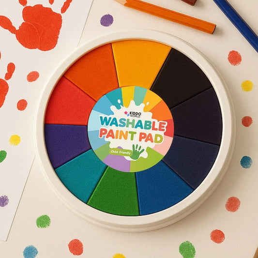 Barevná paletka s 12 různými barvami pro malování prstíky (1+ rok)