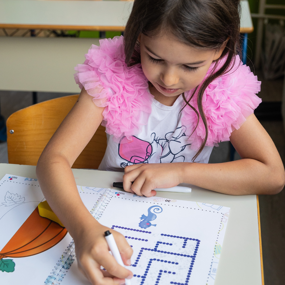 Curious Child 2 – Piš a smaž sešit pro výuku psaní, opakovaně použitelný (64 stran, 2–5 let)