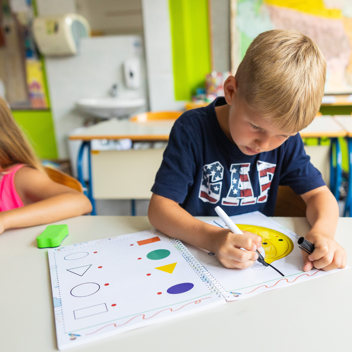 Curious Child 2 – Piš a smaž sešit pro výuku psaní, opakovaně použitelný (64 stran, 2–5 let)