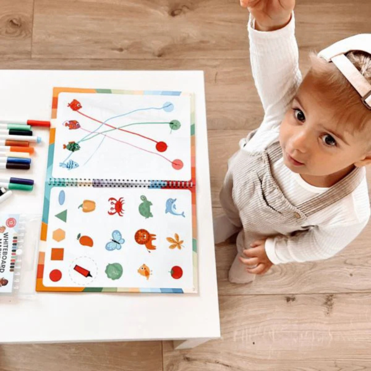 Curious Child Colours – Sešit Piš a smaž pro výuku psaní, opakovaně použitelný (64 stran, 2–5 let)