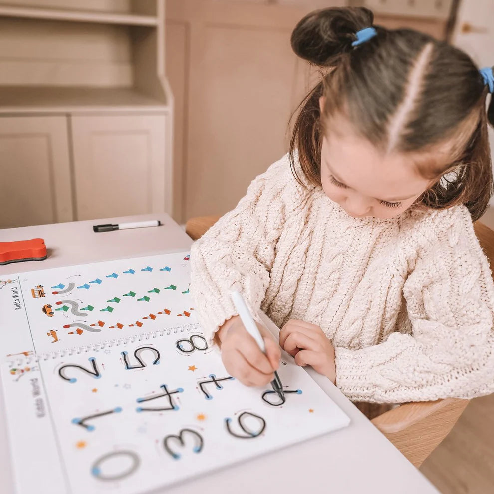 Curious Child – Piš a smaž sešit pro nácvik psaní, znovupoužitelný (64 stran, 3–6 let)