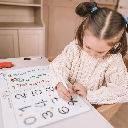 Curious Child – Piš a smaž sešit pro nácvik psaní, znovupoužitelný (64 stran, 3–6 let)