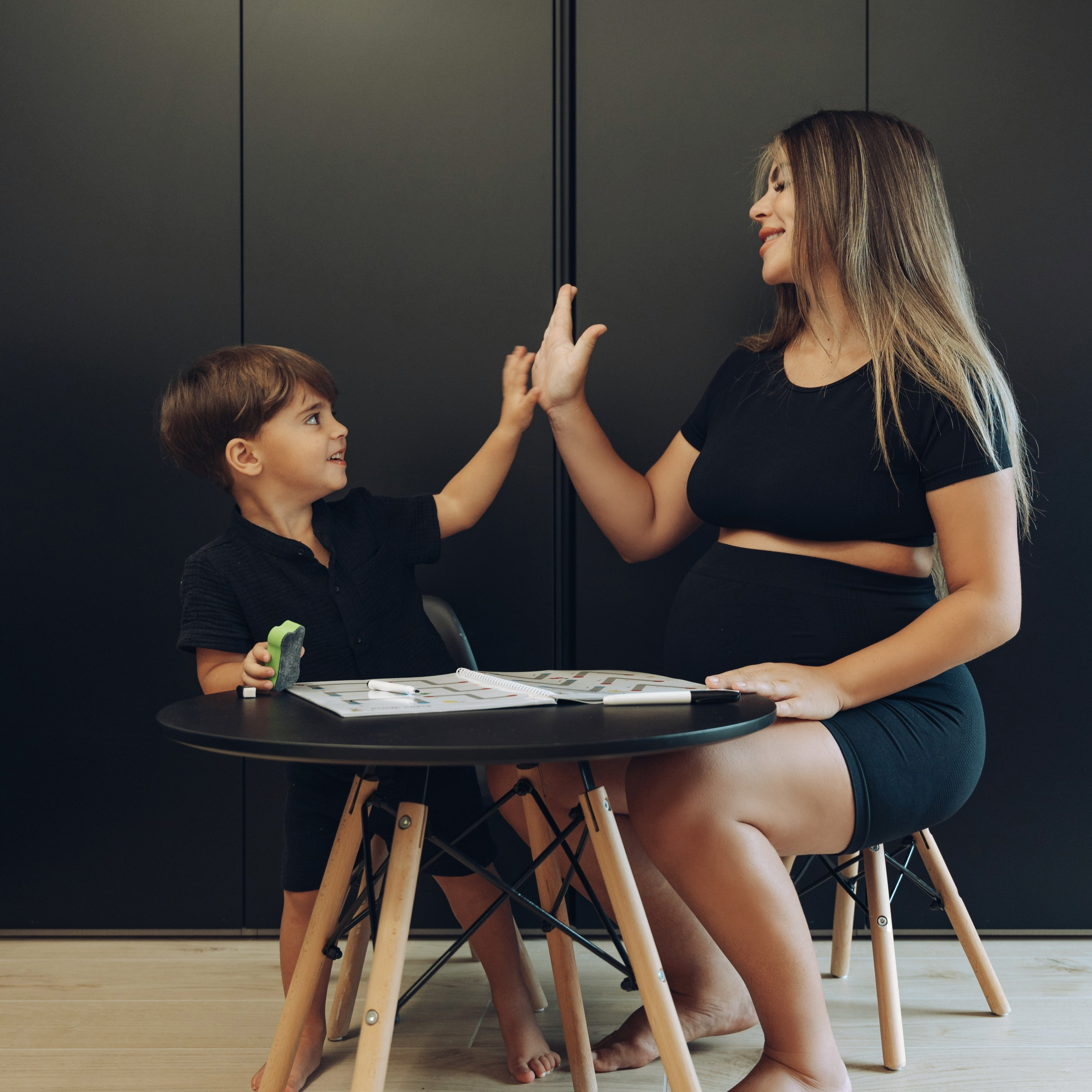 Vše v jednom: 5 digitálních knih, 444 stran (omalovánky, matematika, abeceda, origami, tvary a objekty)
